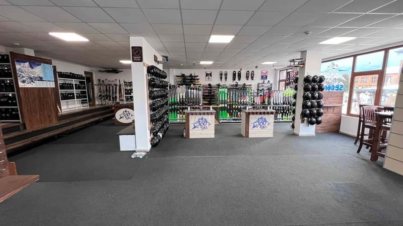 Bansko: Ski and Snowboard equipment rental - A large selection for different skill levels