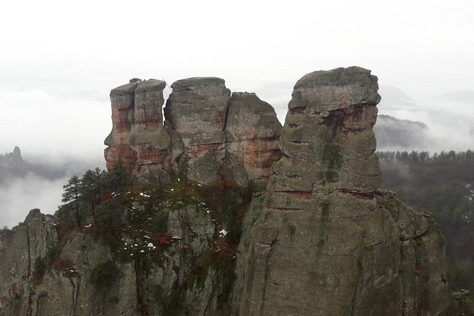 Belogradchik Full-day Tour from Sofia - Venetsa Cave: a short visit with colorful formations