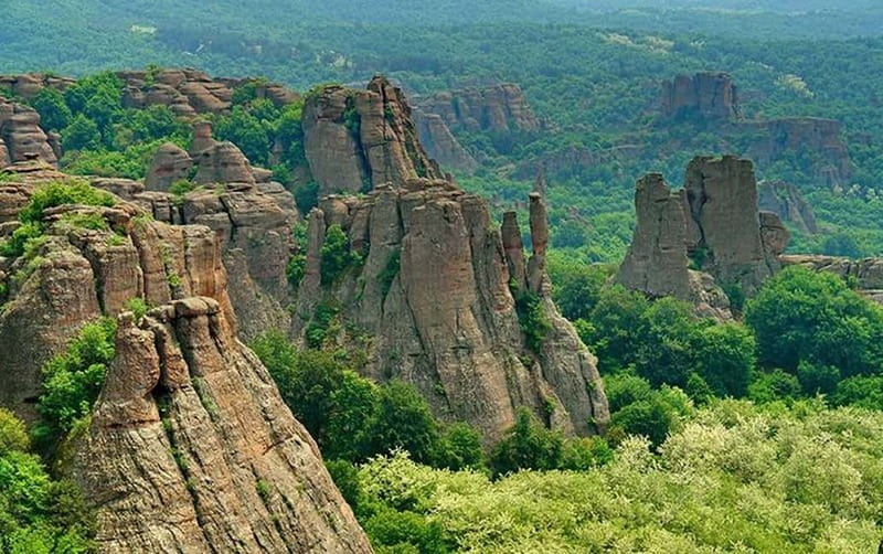 Belogradchik Rocks and Fortress from Sofia - Entering Belogradchik Fortress among the rock towers