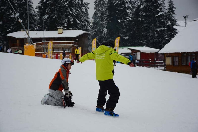 Borovets: 2-Hour Snowboard Taster Session with Instructor - Starting at Hotel Ela in Borovets