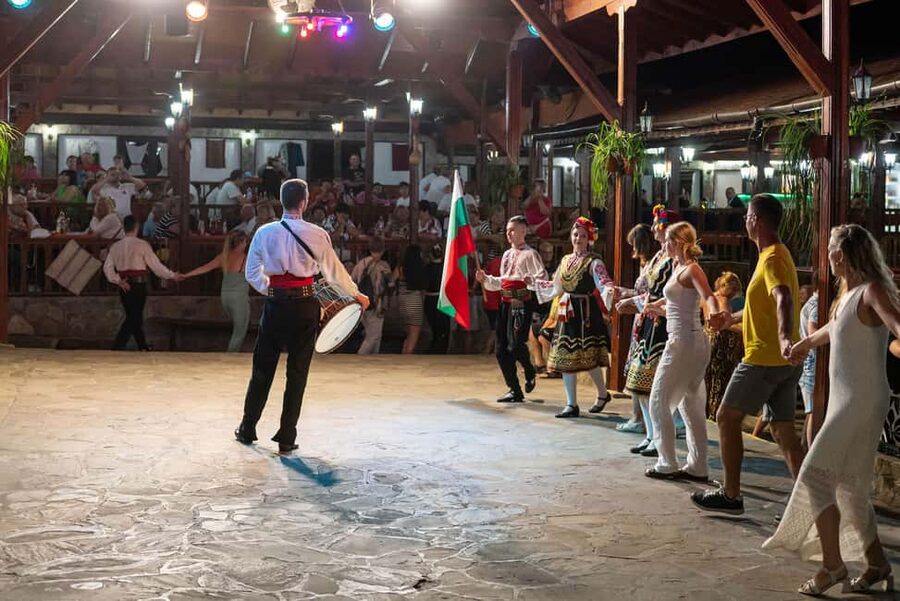 Bulgarian Village Folklore Show with Dinner - Key points to know before you book