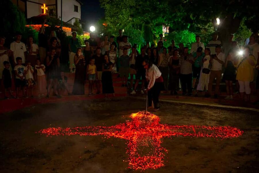 Bulgarian Village Folklore Show with Dinner - Practical details that can make the night easier