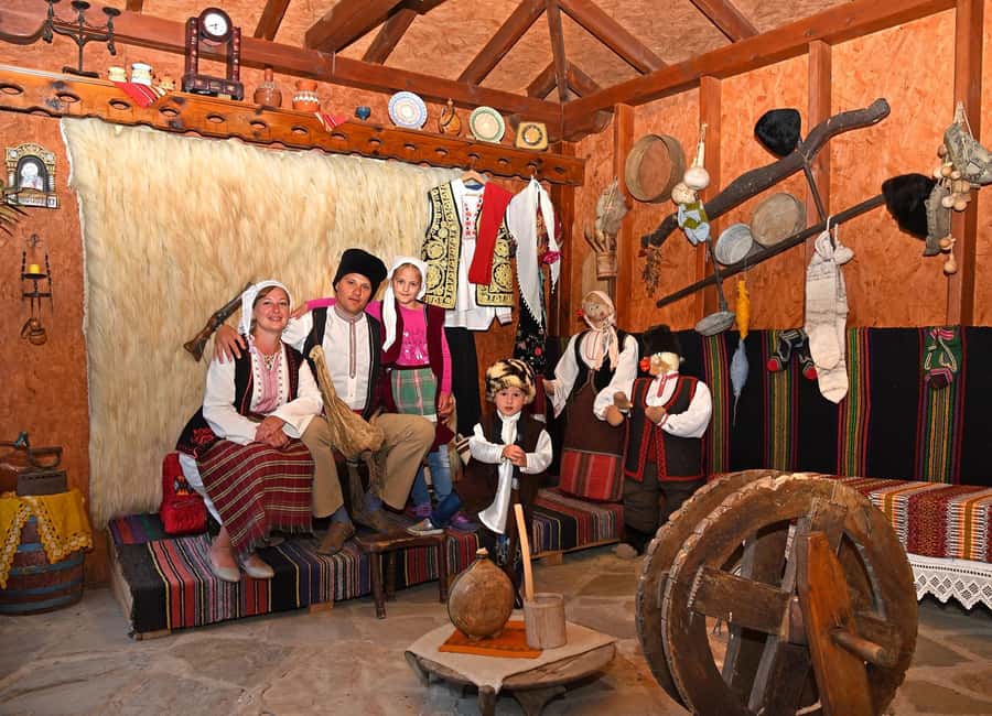 Bulgarian Village Folklore Show with Dinner - How the evening compares with a do-it-yourself night