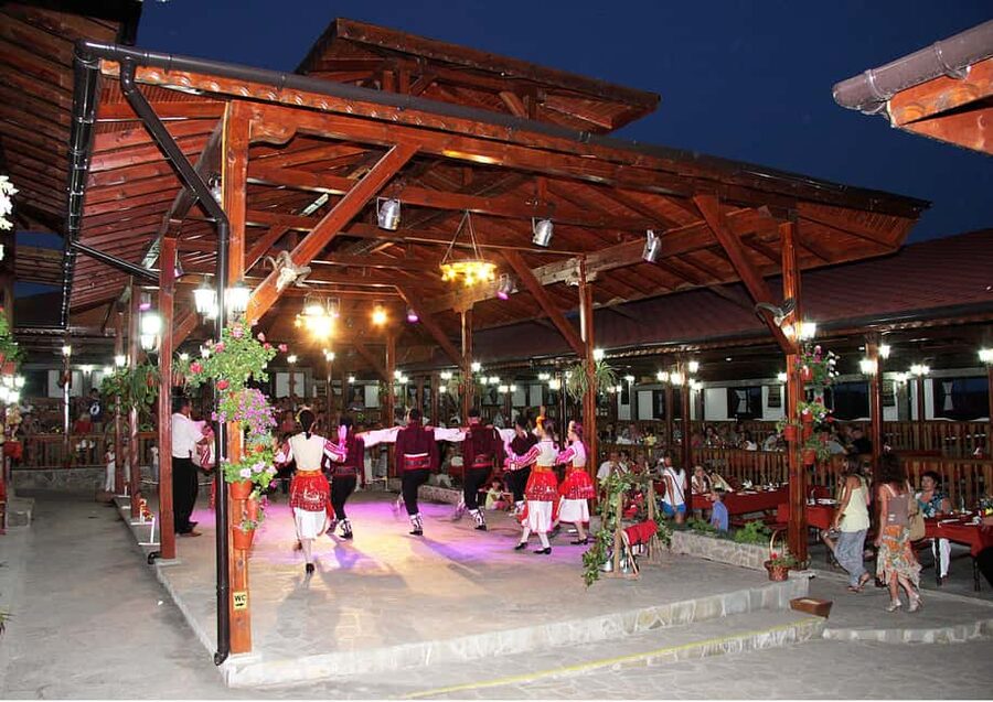 Bulgarian Village Folklore Show with Dinner - Who should book this Bulgarian folklore evening?