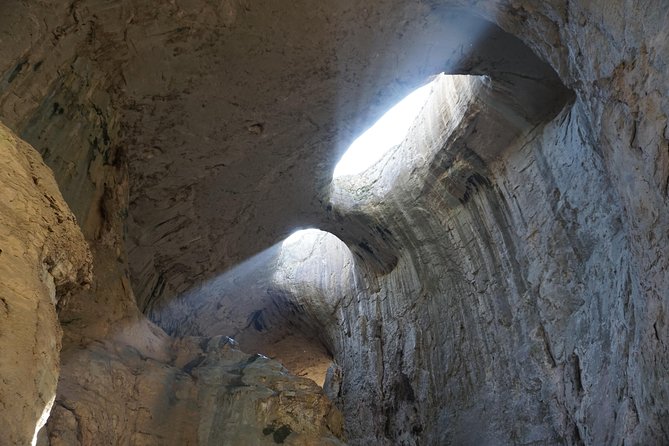 Day Tour: God's eyes cave, Saeva dupka cave & Glozehne monastery - The five details that matter most