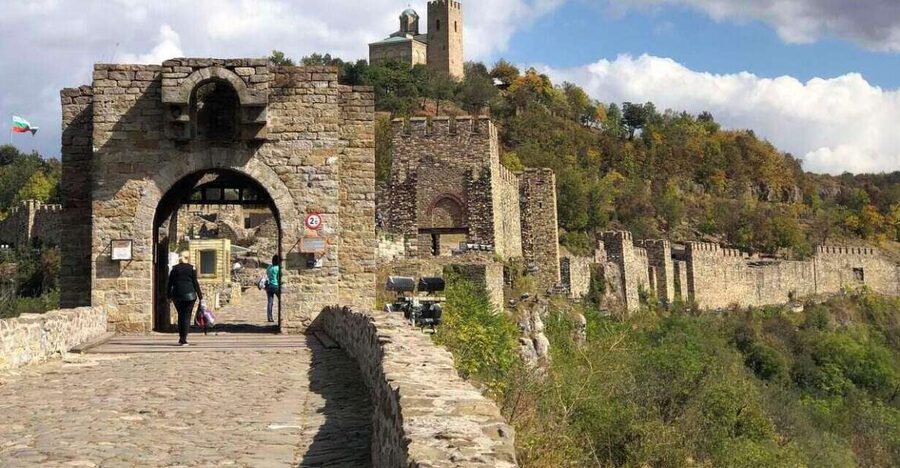 Day Trip to Bulgaria and Veliko Tarnovo from Bucharest - Key points to know before booking