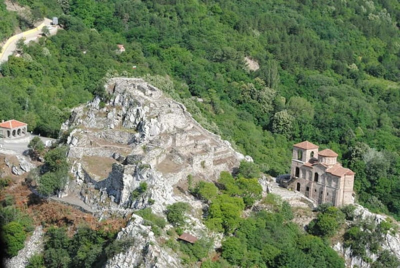 From Plovdiv: Bachkovo Monastery & Asen’s Fortress Tour - The 17th-century paintings and the fortress viewpoint