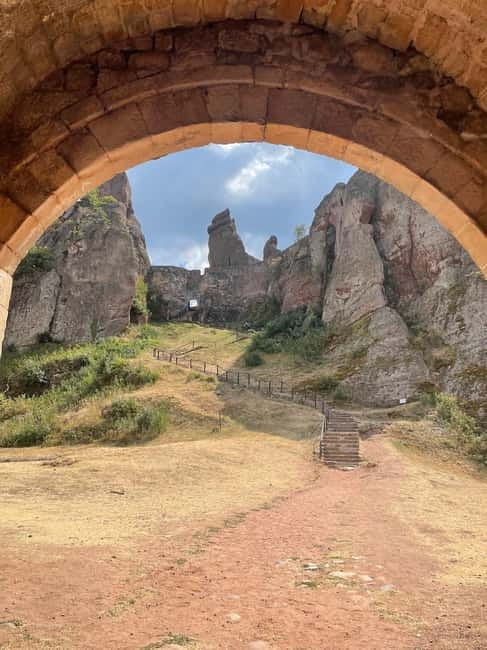 From Sofia: Belogradchik Fortress & Venetsa Cave 12 hrs Tour - Meeting the Group in Central Sofia