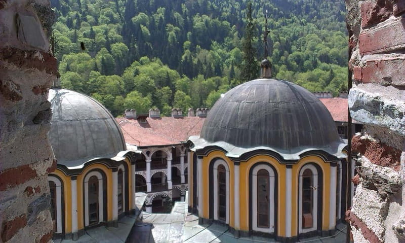 From Sofia: Rila Monastery UNESCO Site & Outdoor Mineral Spa - Meeting near Ancient Serdika and settling into the van