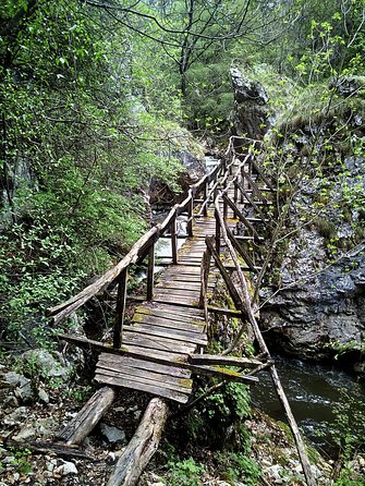 From Sofia: The gorges of Trun and Dragovski stone trail - Guide quality and the private-tour advantage