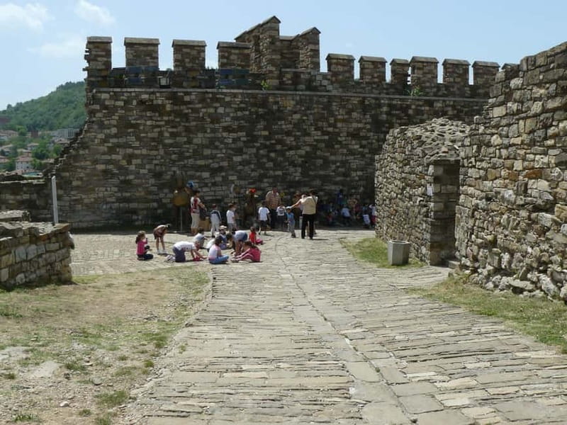 From Sofia: Veliko Tarnovo & Arbanassi 12 hrs Day Tour - What Arbanassi adds to the day