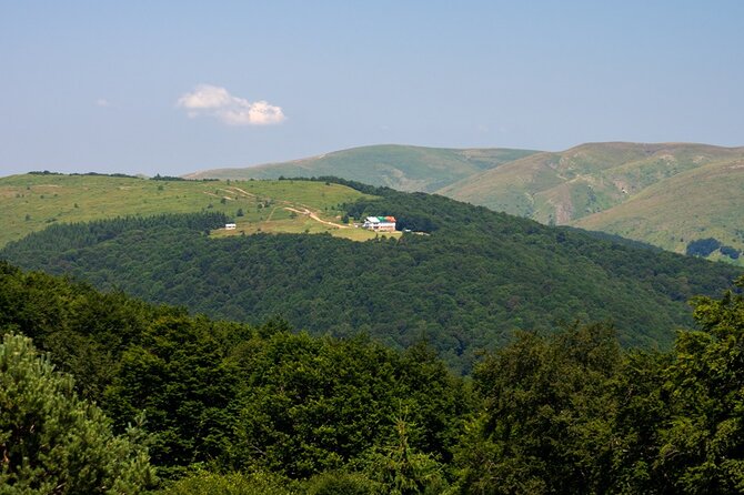 Hike in The Central Balkan National Park - Key points before you book