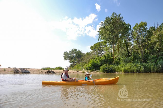 Kamchia river kayaking day tour - Paddling through Kamchia River Park