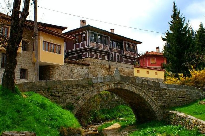 Koprivshtitsa and Starosel Tour - The 9:00 am pickup and ride from Sofia