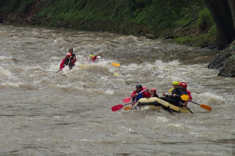 Lakatnik: Rafting on Iskar River - The 15-minute transfer to the river start