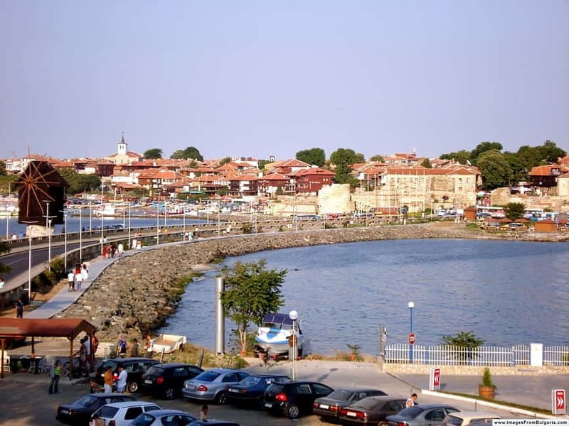 Nessebar: Audio Guide Tour Nessebar + visit to the Winery - Starting in Old Nessebar, without a fixed meeting point