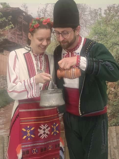 Photos with traditional costumes in Sofia - What The 30 Minutes Feel Like