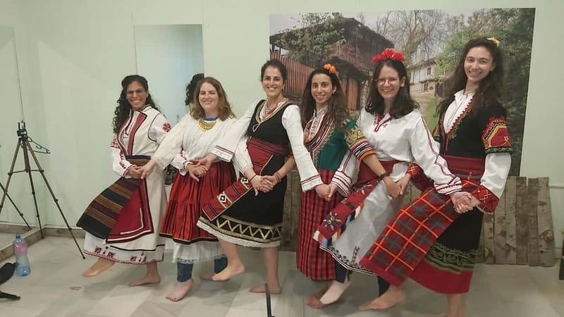 Photos with traditional costumes in Sofia - Finding the Discover Bulgaria Meeting Point