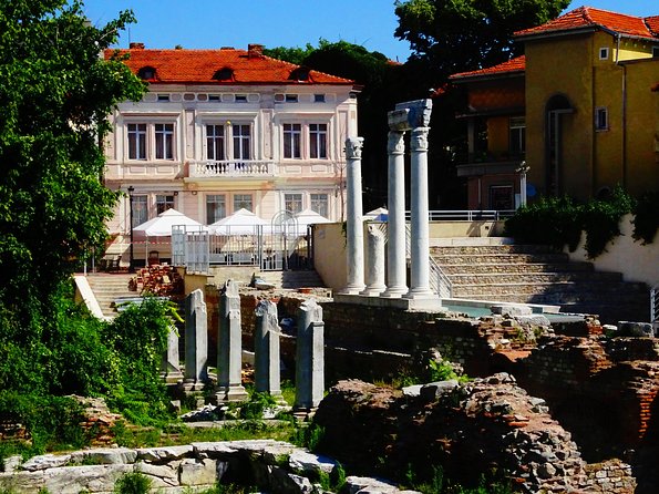 Plovdiv and Perushtitsa Day Trip with Wine Tasting from Sofia - Perushtitsa and the Red Church