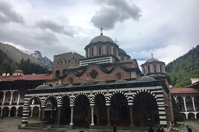 Plovdiv and Rila Monastery tour in one day - Rila Monastery with only one hour