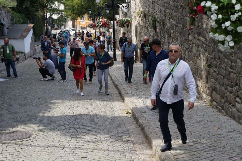 Plovdiv: Old Town Guided Walking Tour & Audioguide & Museum - Historic homes along the Old Town climb