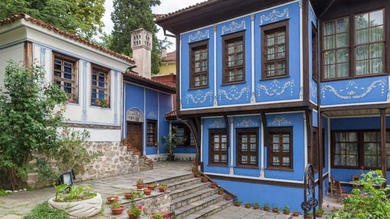 Plovdiv: Old Town Guided Walking Tour & Audioguide & Museum - Nebet Tepe gives the walk its finish