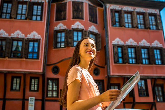 Plovdiv Old Town Self-Guided Audio Tour - Revival-era houses on the climb through the Old Town