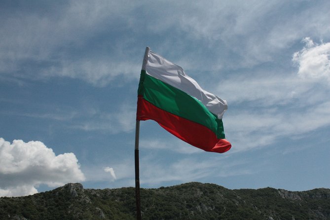 Private 1-day Trip To Wonderful Bridges-Bachkovo-Asen's Fortress from Plovdiv - Asen’s Fortress, Bulgaria’s dramatic first stop