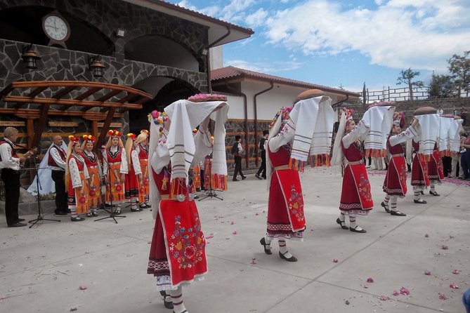 Private Access Rose Festival Kazanlak 05-07.06.2025 - The parade and the value of reserved access