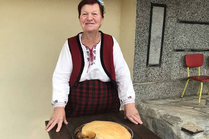 Private Experience Traditional Food Culture in Bansko - The value of a $107.63 private visit