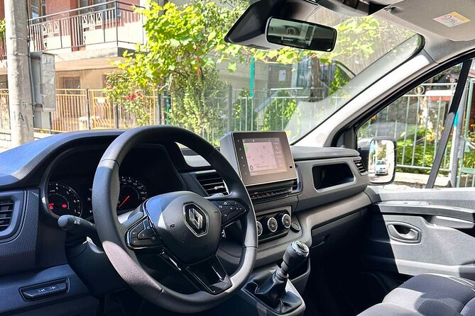 PRIVATE return transfer from Sofia to Bansko - Who should book this transfer?