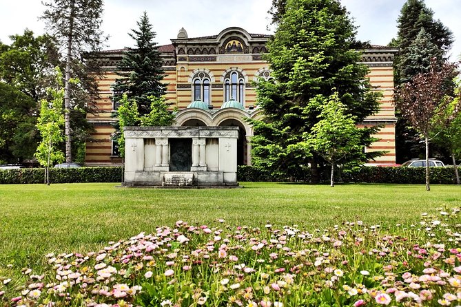 Private & Ultimate Sofia 2,5-hour Walking Tour - The central sights between old and modern Sofia