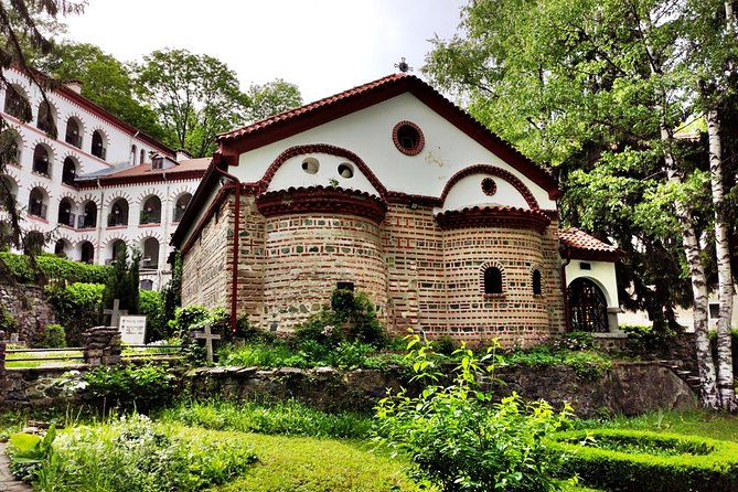 Private Vitosha Mountains Hiking with Black peak & Dragalevtsi Monastery - Why Vitosha makes a good Sofia day trip