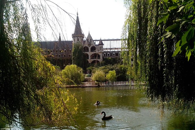 Ravadinovo Castle Unseen - What the nearby stops add to the day
