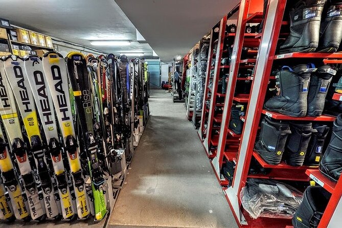 Ski and Snowboard equipment rental in Bansko - What your first rental day looks like