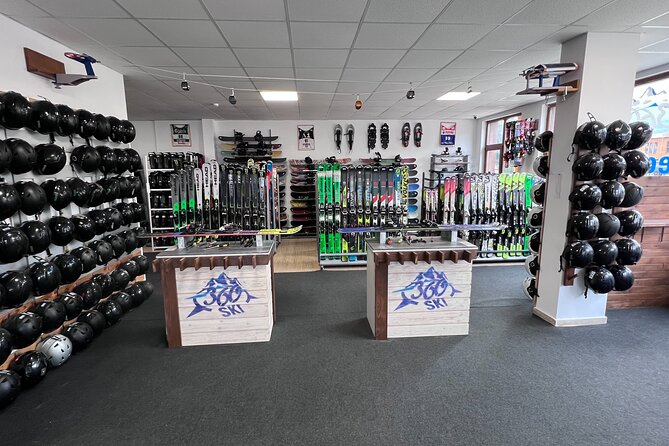 Ski and Snowboard Rental in Bansko - The staff and the tone of the shop
