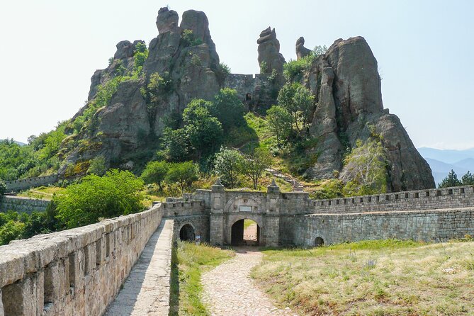 Small Group Tour to Belogradchik Fortress&Venetsa Cave from Sofia - Key points at a glance