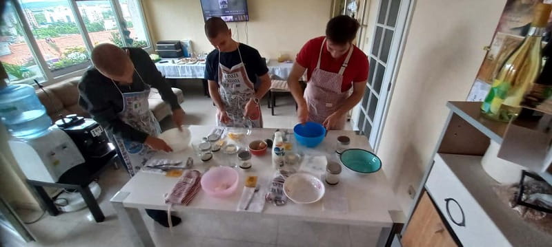 Sofia: Banitsa Pastry Class with a Local with Bulgarian Wine - Wine, Cheese, and Lukanka During the Bake