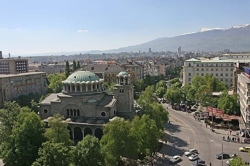 Sofia by Night: Panoramic City Tour and Folklore Dinner - Borisova Garden and the National Palace of Culture