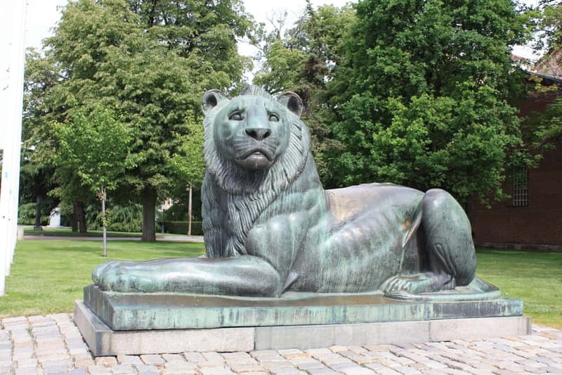 Sofia: Communist History Walking Tour - What $140 Per Person Gets You
