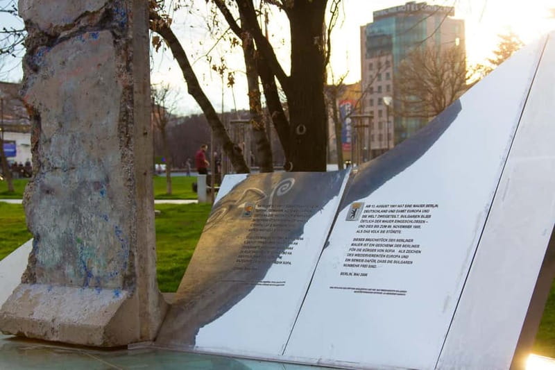 Sofia: Communist Walking Tour - City Garden and the rhythm of everyday life