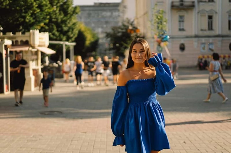 Sofia: Express Walk with a Local in 60 minutes - St. Alexander Nevsky Cathedral and Sofia’s grand scale