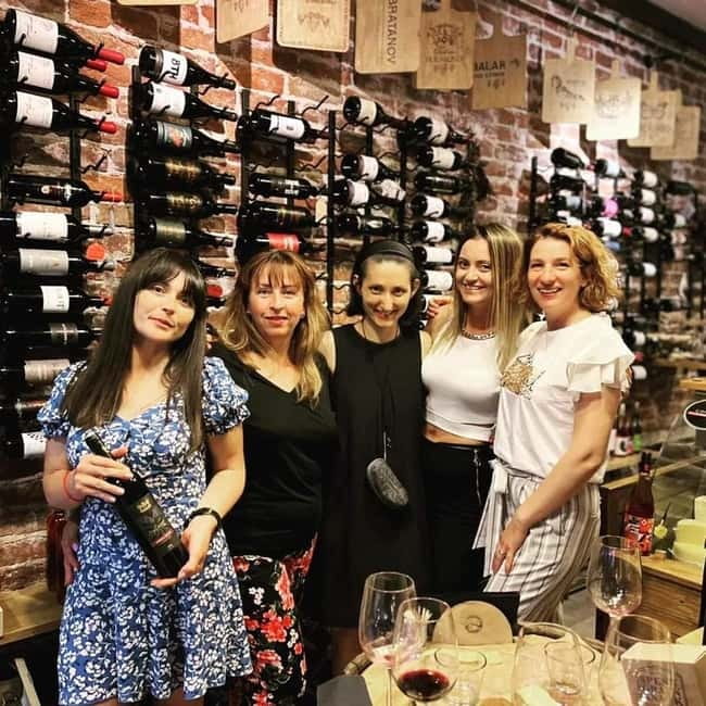 Sofia: Guided Tasting of Local Wines and Cheeses - Pairing local cheeses with the wine