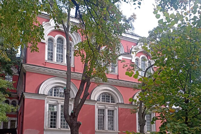 Sofia Hidden Gems: Small-Group Walking Tour with Tram Ride - Women’s Market and Banya Bashi Mosque