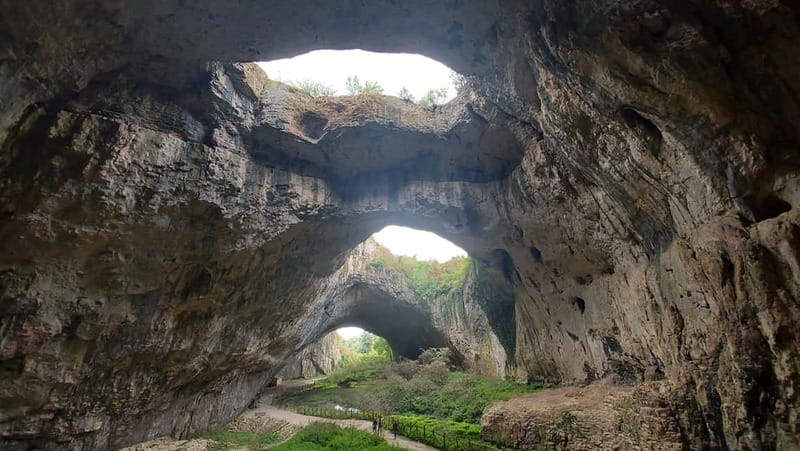 Sofia: Lovech, Devetashka Cave, and Krushuna Waterfalls Tour - The Lovech Fortress and the City’s Strategic Past
