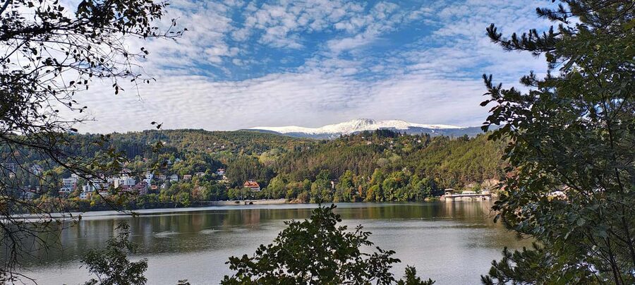 Sofia, Pancharevo lake+Iskar river, guided. Pick up drop-off - Pancharevo Lake: water, mountains, and an easy path