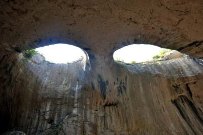 Saeva Dupka, Devetashka and Prohodna Cave Day Tour