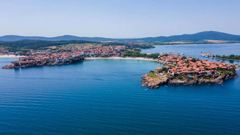 Sunny Beach: Sozopol Old Town, Ravadinovo Castle & Boat Tour - Lunch inside The Windmill restaurant