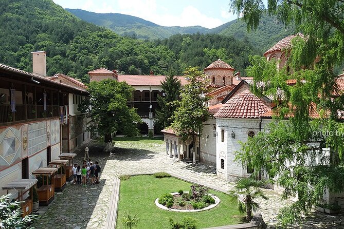 Tour from Plovdiv to Bachkovo,Asen Fortress and Wonderful Bridges - Who should book this experience?