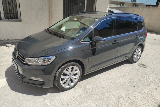 Transfer Plovdiv to Sofia airport/city with a car 3+1 - Arriving at Sofia airport or your city address